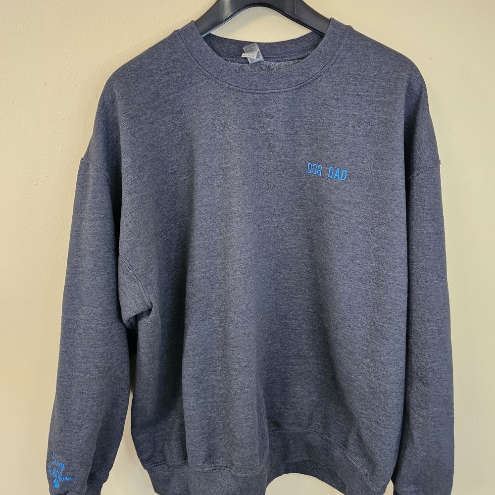 Gildan Heavy Blend Dog Dad Embroidered Gray Fleece Sweatshirt XL